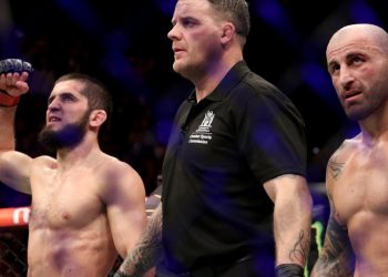 twitter-reacts-to-islam-makhachev's-narrow-title-defense-vs.-alexander-volkanovski-at-ufc-284