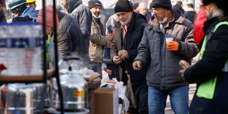 turkish-restaurant-owners-scramble-to-feed-earthquake-survivors-|-mint-lounge