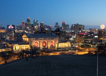 twitter-reacts-to-chiefs-super-bowl-win-–-flatland-kc