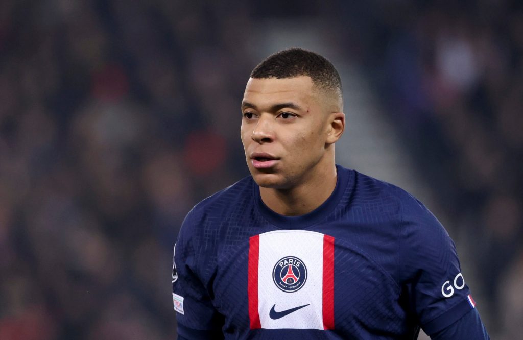 kylian-mbappe-instagram-post-on-manchester-united-creates-confusion