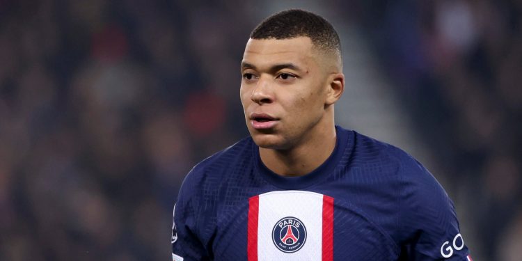 kylian-mbappe-instagram-post-on-manchester-united-creates-confusion