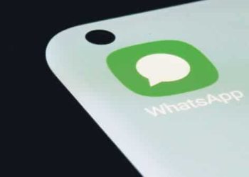 whatsapp-rolls-out-picture-in-picture-video-call-feature-for-these-users:-detail-|-mint
