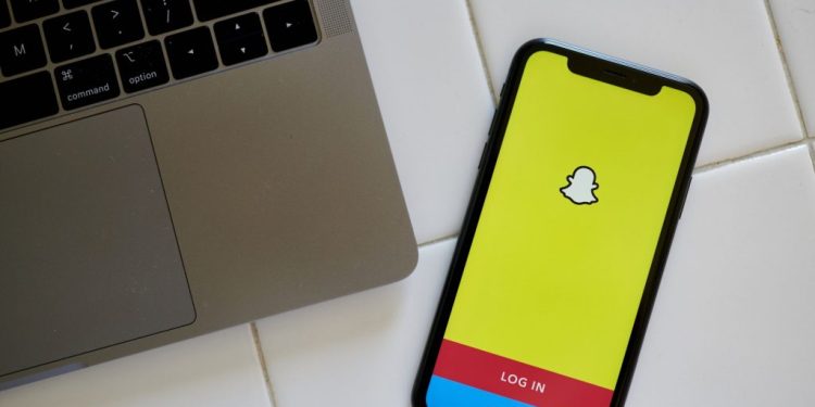 snapchat-is-adding-more-users,-topping-750m-a-month-–-moneyweb