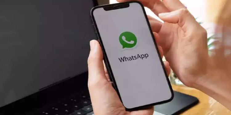 money-will-have-to-be-paid-to-run-whatsapp!-company-shutting-down-free-service?
