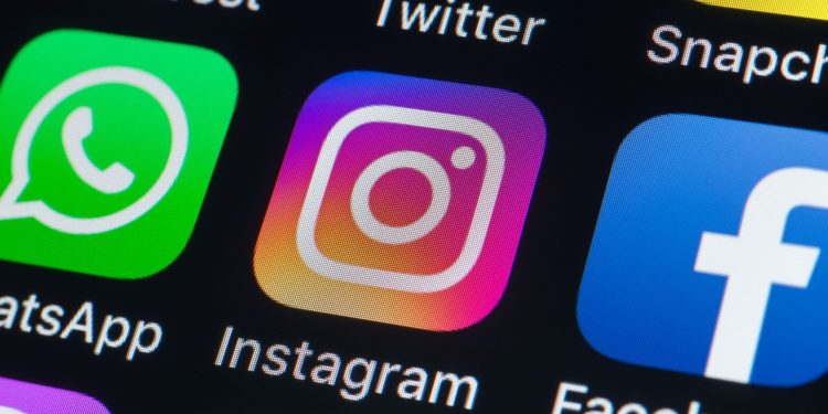 meta-follows-twitter-to-launch-paid-verification-services-on-its-platforms