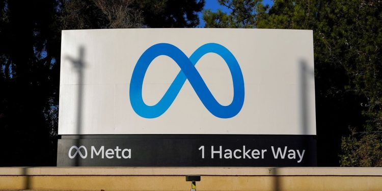 meta's-new-subscription-service-will-let-users-verify-their-facebook-and-instagram-accounts