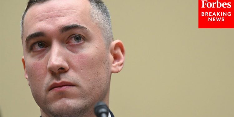 dem-lawmaker-to-ex-twitter-exec-yoel-roth:-'i-feel-bad-that-you-were-attacked'