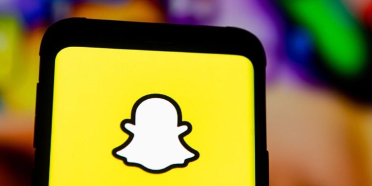 how-to-delete-snapchat-messages-that-the-other-person-saved-–-stealth-optional