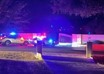 hundreds-of-teenagers-break-into-luxury-$6.5million-house-in-'mansion-rager'-party