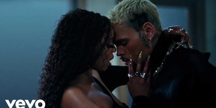 chloe,-chris-brown-–-how-does-it-feel-(official-video)-–-youtube