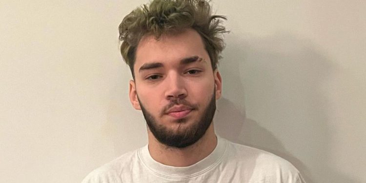 adin-ross-says-he-wouldn't-have-been-banned-from-twitch-if-he-had-“blue-hair-and-makeup”