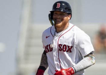 there-was-a-mariachi-band-at-red-sox-camp-—-allow-alex-verdugo-to-explain-why