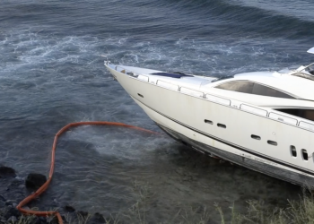 pollution-control-team-removed-almost-500-gallons-of-fuel-in-marine-sanctuary-in-hawaii