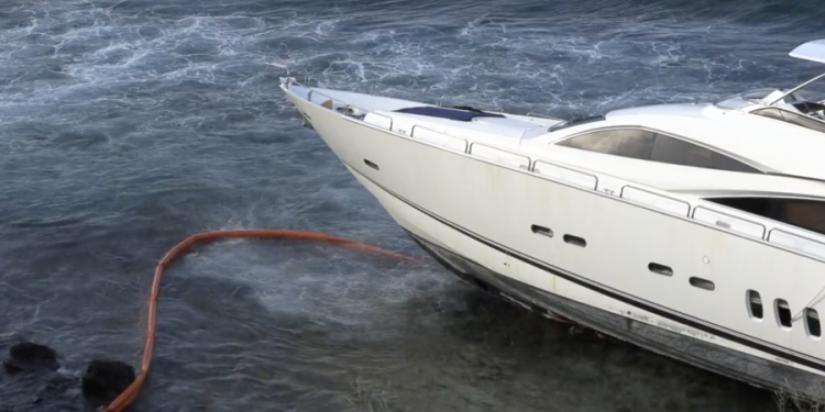 pollution-control-team-removed-almost-500-gallons-of-fuel-in-marine-sanctuary-in-hawaii
