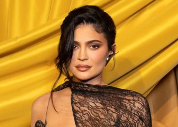 kylie-jenner-loses-1-million-instagram-followers-amid-selena-gomez-and-hailey-bieber-…-–-yahoo