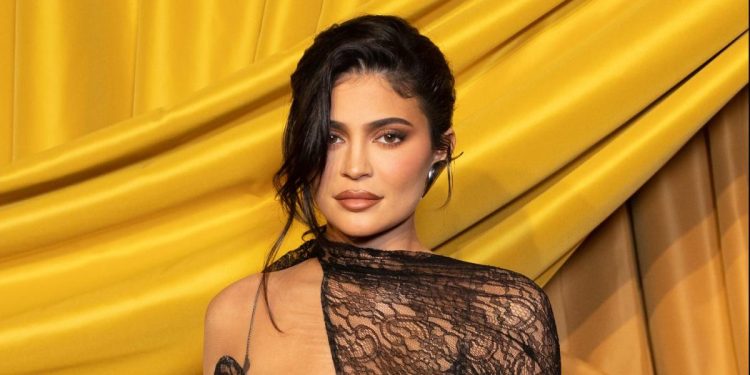 kylie-jenner-loses-1-million-instagram-followers-amid-selena-gomez-and-hailey-bieber-…-–-yahoo