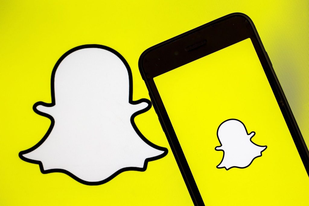 how-to-do-a-poll-on-snapchat-–-stealth-optional