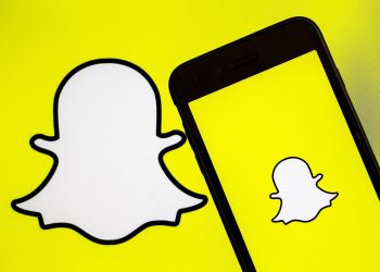 how-to-do-a-poll-on-snapchat-–-stealth-optional