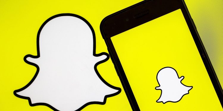 how-to-do-a-poll-on-snapchat-–-stealth-optional