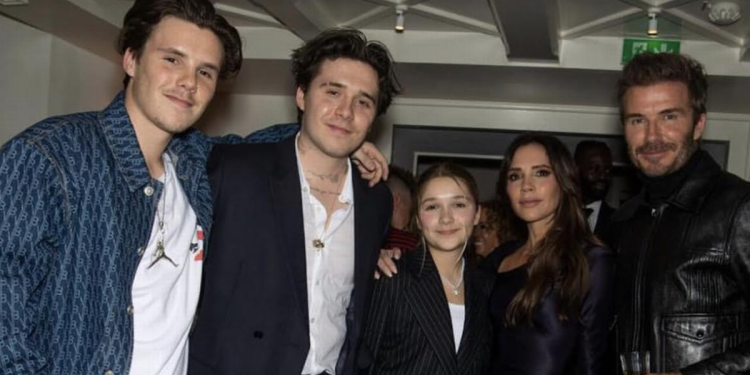 victoria-beckham-appears-to-'snub'-nicola-peltz-in-cryptic-instagram-family-snap-–-the-mirror