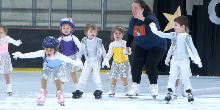 in-focus:-park-rapids-figure-skating-club-ends-season-with-movie-score-showcase