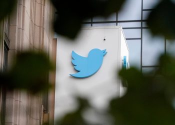 on-twitter,-thousands-of-pro-trump-bots-attack-his-challengers-–-al-jazeera