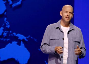 spotify-charts-podcasting-future-after-controversies,-challenges-and-shakeups