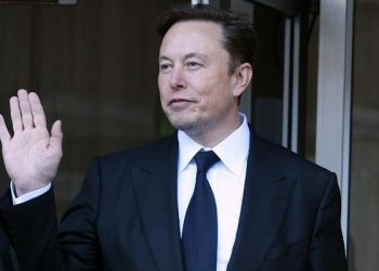 elon-musk-reacts-after-razer-ceo-says-twitter-should-buy-silicon-valley-bank