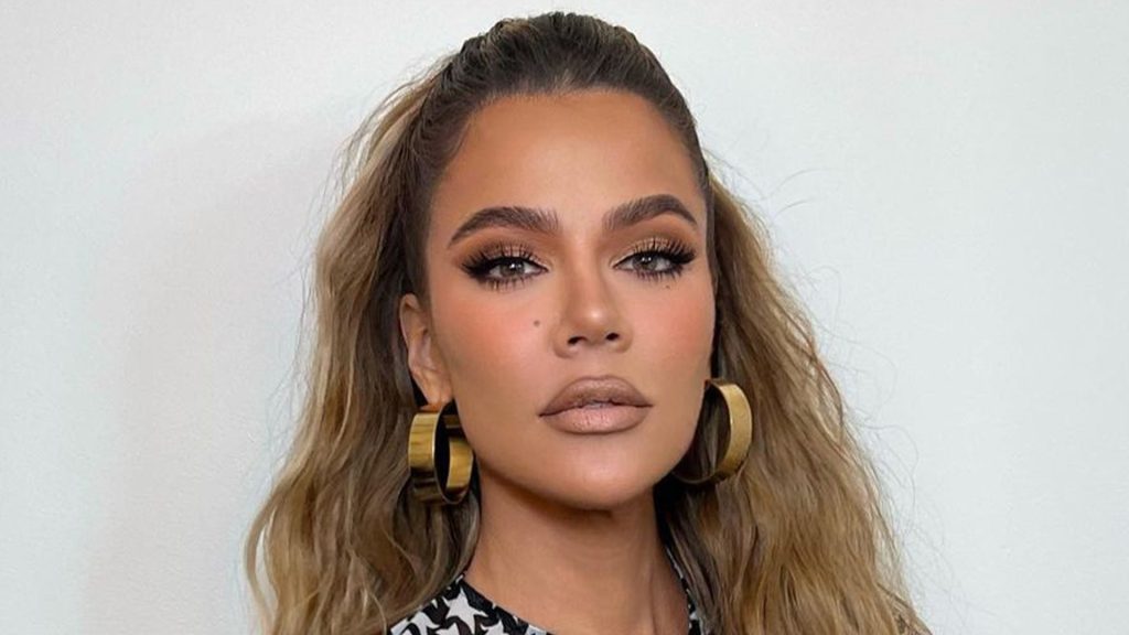 kardashian-fans-beg-khloe-to-'stop-messing'-with-her-natural-beauty-as-star-reveals-…-–-the-us-sun