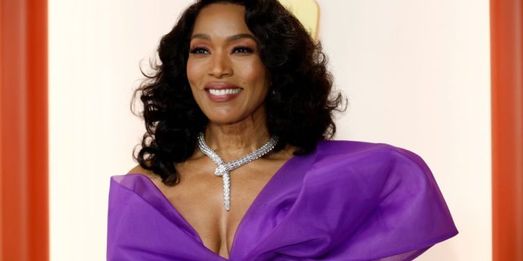angela-bassett:-twitter-reacts-to-oscars-snub-–-v101.9