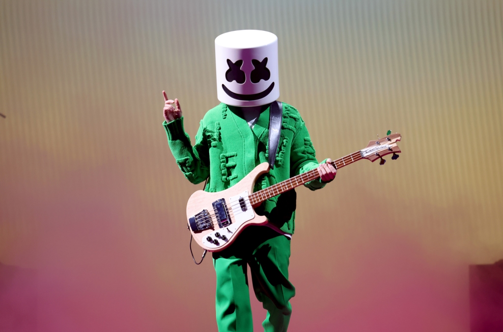 marshmello-scores-first-entry-on-any-latin-chart-with-manuel-turizo-collab-'el-merengue'