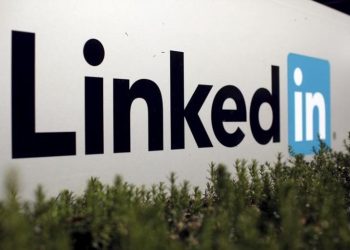 linkedin-adds-ai-powered-writing-suggestions-to-its-service-–-social-news-xyz