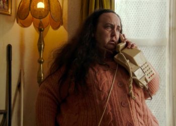 watch:-british-phone-hotline-paranoia-short-'you're-absolutely-right!'-|-firstshowing.net
