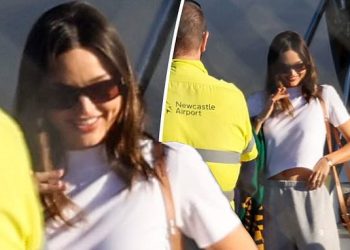 miranda-kerr-lands-in-australia-via-private-jet-with-her-husband-snapchat-founder-evan-spiegel