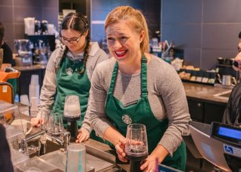 'you-are-the-future-of-starbucks':-howard-schultz'-letter-to-leaders-as-he-steps-down