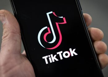 will-us-ban-tiktok?-move-would-benefit-snapchat,-instagram,-youtube-–-variety