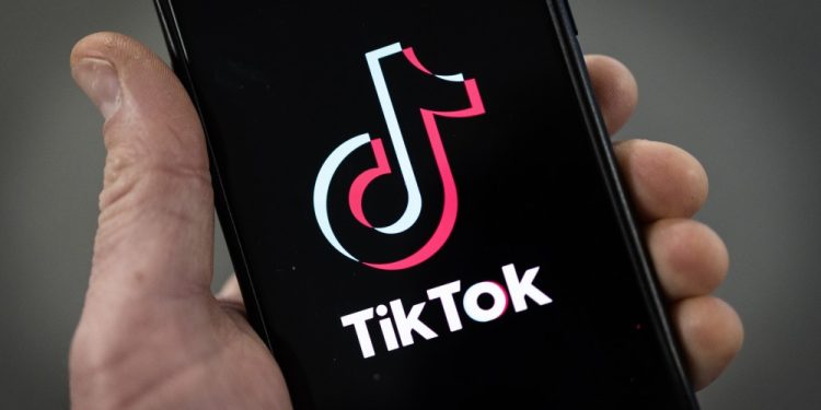 will-us-ban-tiktok?-move-would-benefit-snapchat,-instagram,-youtube-–-variety