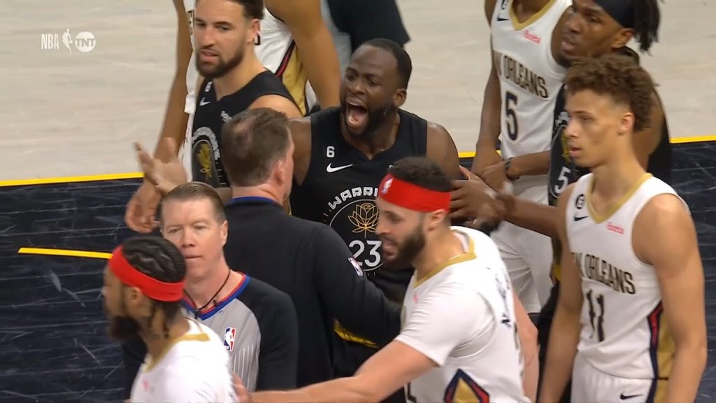 draymond-green-and-brandon-ingram-get-heated-after-draymond-bumped-ingram-–-youtube