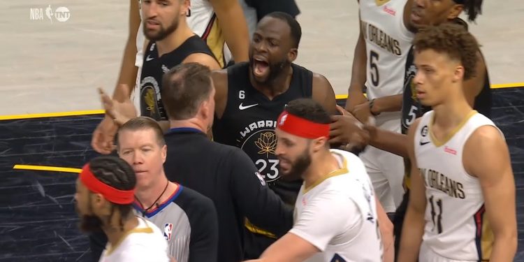 draymond-green-and-brandon-ingram-get-heated-after-draymond-bumped-ingram-–-youtube