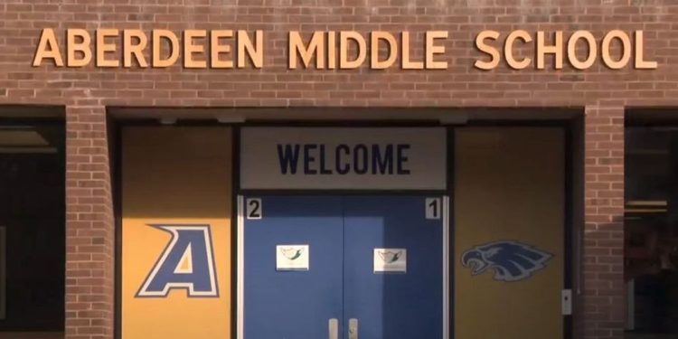 middle-school-art-teacher-sent-sexually-explicit-video-to-student-via-snapchat,-and-it-was-…