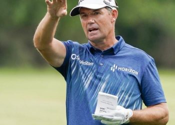 padraig-harrington-among-clubhouse-leaders-at-suspended-texas-open-–-scranton-times-tribune
