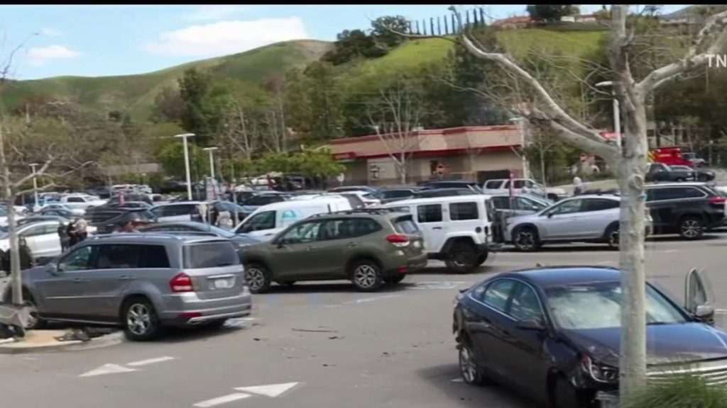 woman-attempts-to-carjack-another-woman,-rams-cars-in-agoura-hills-–-nbc-los-angeles