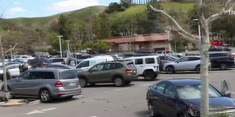 woman-attempts-to-carjack-another-woman,-rams-cars-in-agoura-hills-–-nbc-los-angeles