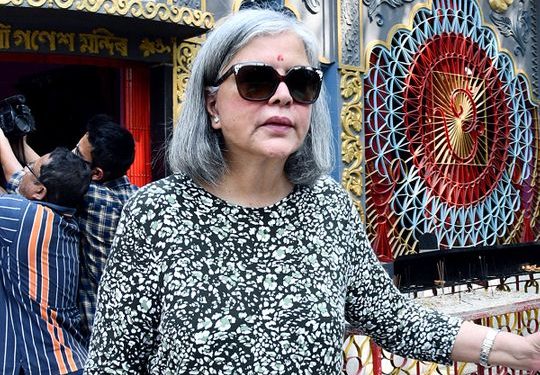zeenat-aman:-the-silver-haired-maverick-taking-instagram-by-storm-|-op-eds-–-gulf-news