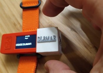 morse-code-trainer,-communicator,-and-cw-keyer-#wearablewednesday-–-adafruit-blog