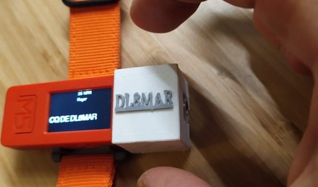 morse-code-trainer,-communicator,-and-cw-keyer-#wearablewednesday-–-adafruit-blog