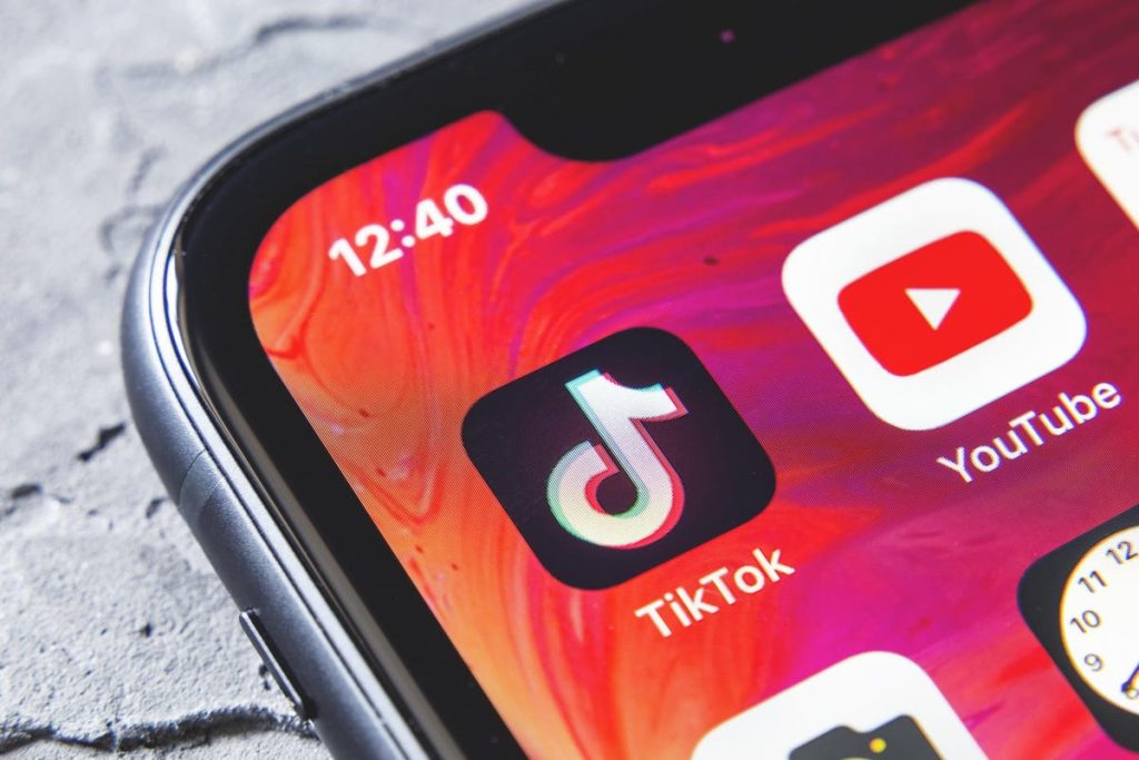 a-tiktok-ban-would-be-a-godsend-for-youtube-and-instagram-–-forbes