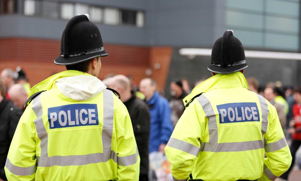 police-officers-sacked-after-probe-into-homophobic-whatsapp-chat-–-pinknews
