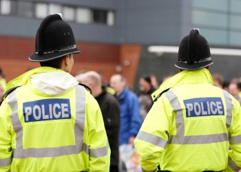 police-officers-sacked-after-probe-into-homophobic-whatsapp-chat-–-pinknews
