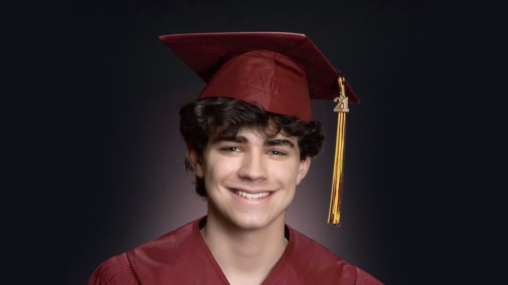 my-straight-a-student-son,-17,-died-after-buying-'painkillers'-on-snapchat-–-the-us-sun